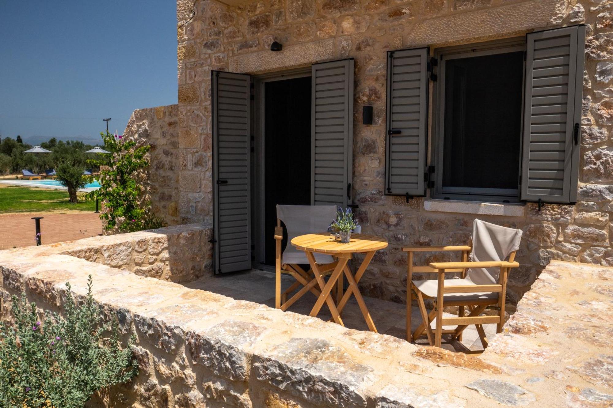 Olivar Suites Plitra Exterior photo